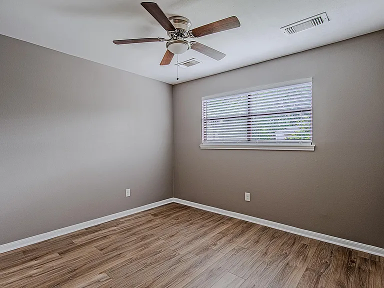 3323 Lost Hollow Dr — Photo 25