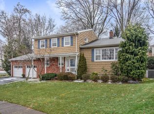 12 Fairview Pl, Montclair, NJ 07043