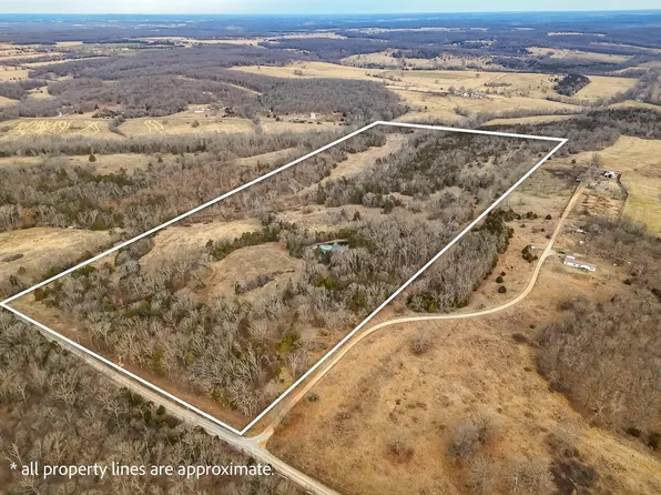 000 Niangua Road, Elkland, MO 65644