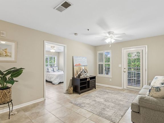 3rd image of 31255 Paradise Cmns APT 915