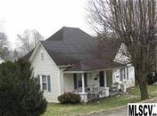 1115 Lenoir Ave SW, Lenoir, NC 28645