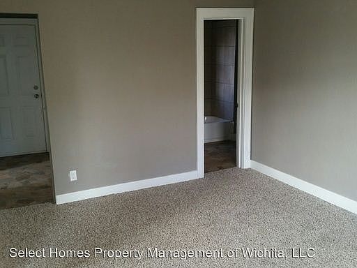 2nd image of 310 E Pine St #3038574
