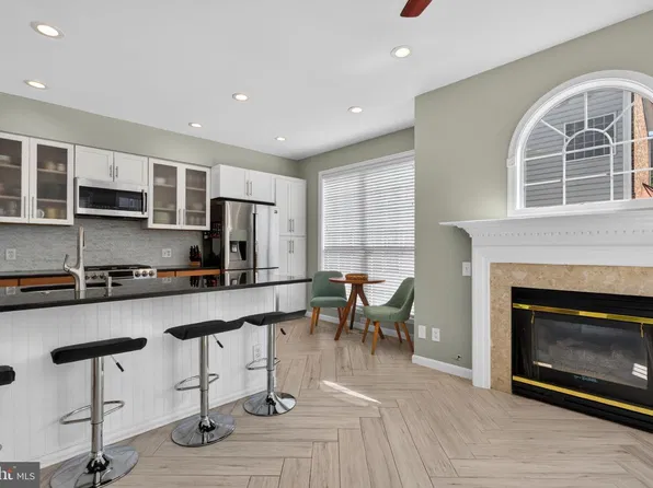 6008 Lincolnia Rd, Alexandria, VA 22312
