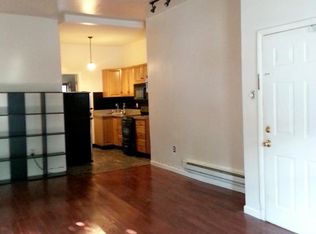 1843 S 4th St #1, Philadelphia, PA 19148