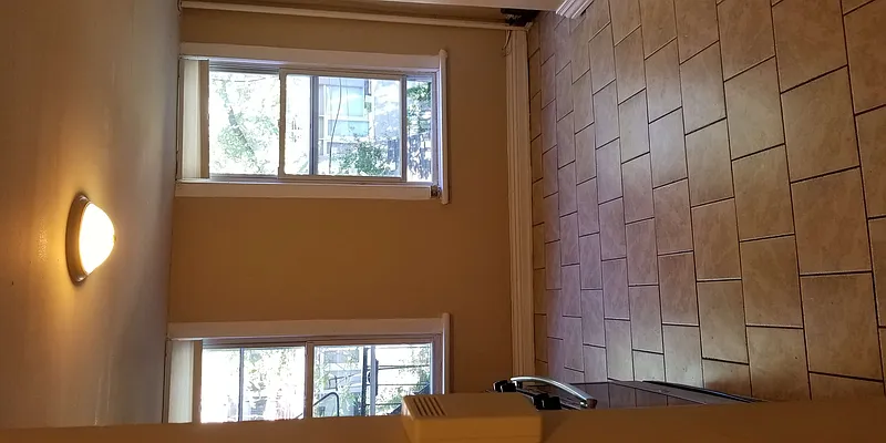 Rented by Virtual Real Estate | media 49