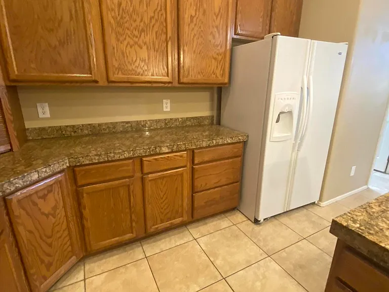 13510 W Avalon Dr — Photo 13