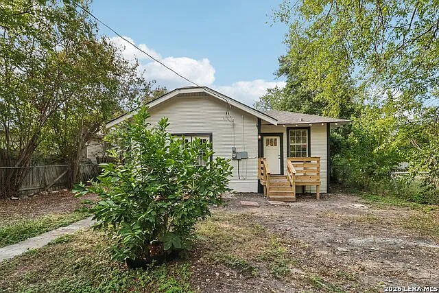 1119 W Huisache Ave — Photo 29