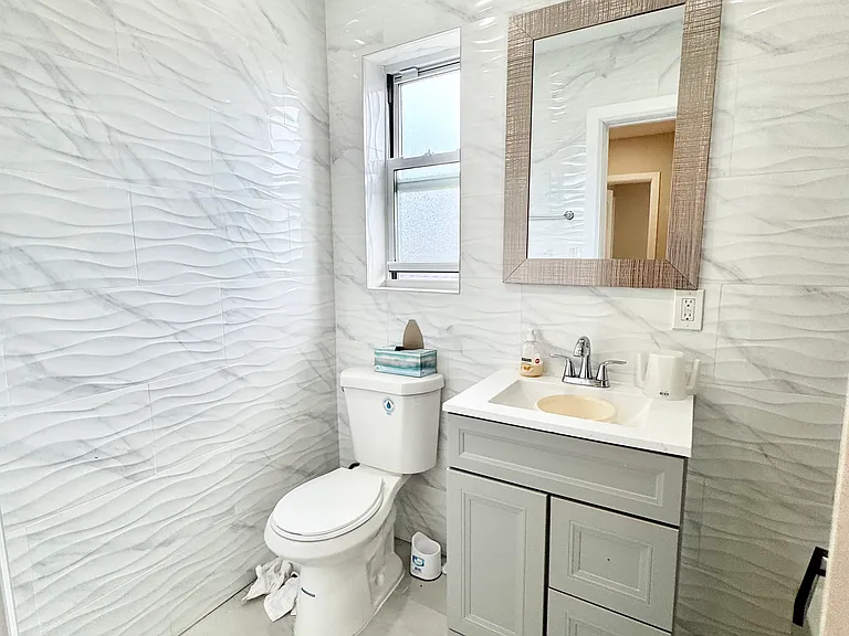 120-19 226th St #1R — Photo 8