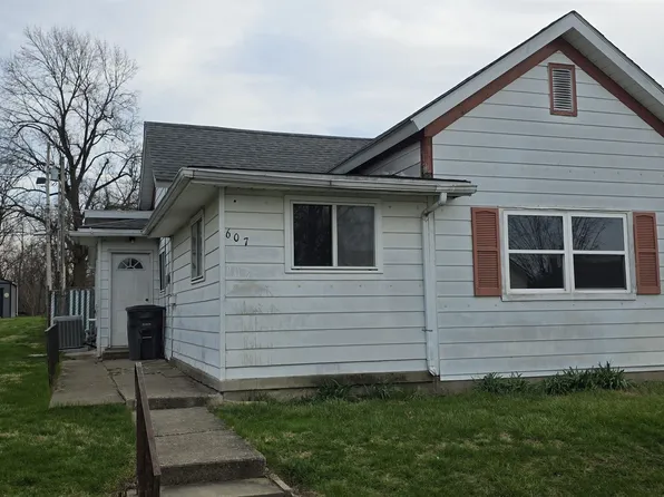 607 W 5th St, Connersville, IN 47331