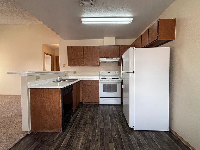 2686 Aarondavid Dr #C — Photo 3