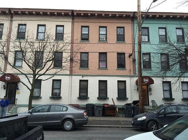 1st image of 26 Dana Ave #B3c