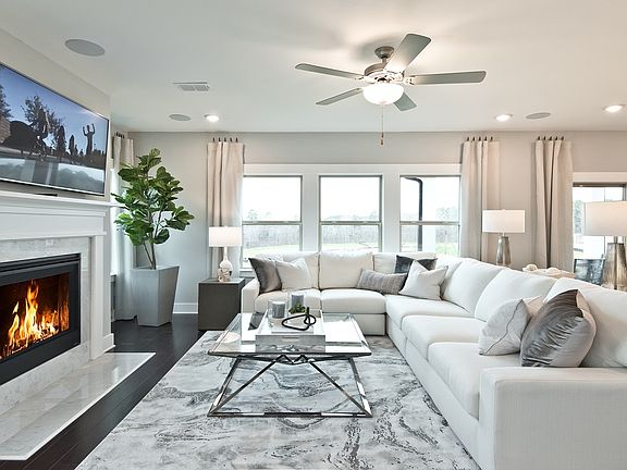 The open floorplan is perfect for entertaining. Photography from Riverside in Atlanta.