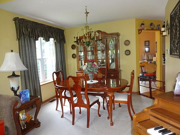 5th image of 1551 Mission Ct