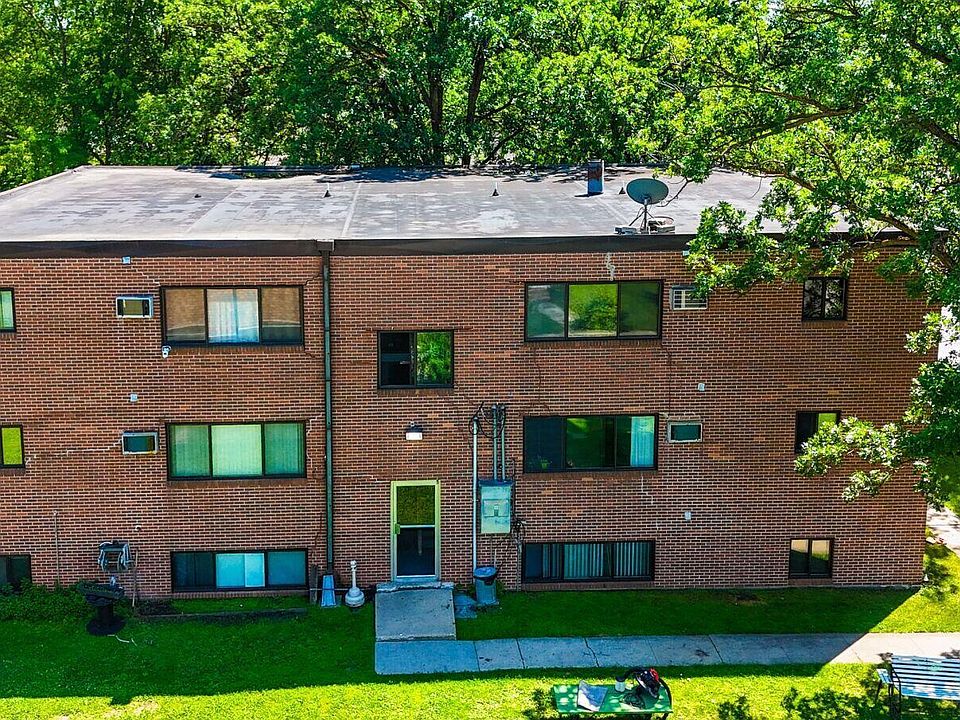 1st image of 506 3rd Ave NE