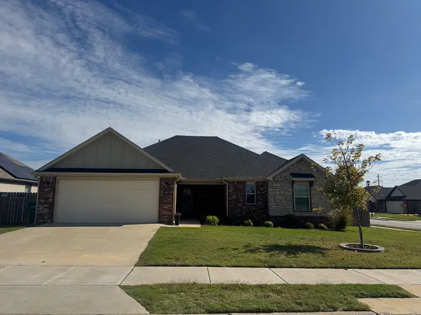 1050 Madden St, Springdale, AR 72762