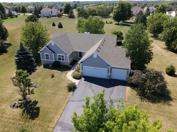 9103 Carol Ln, Spring Grove, IL 60081