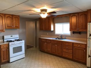 14 Hemlock St, Ellsworth, PA 15331