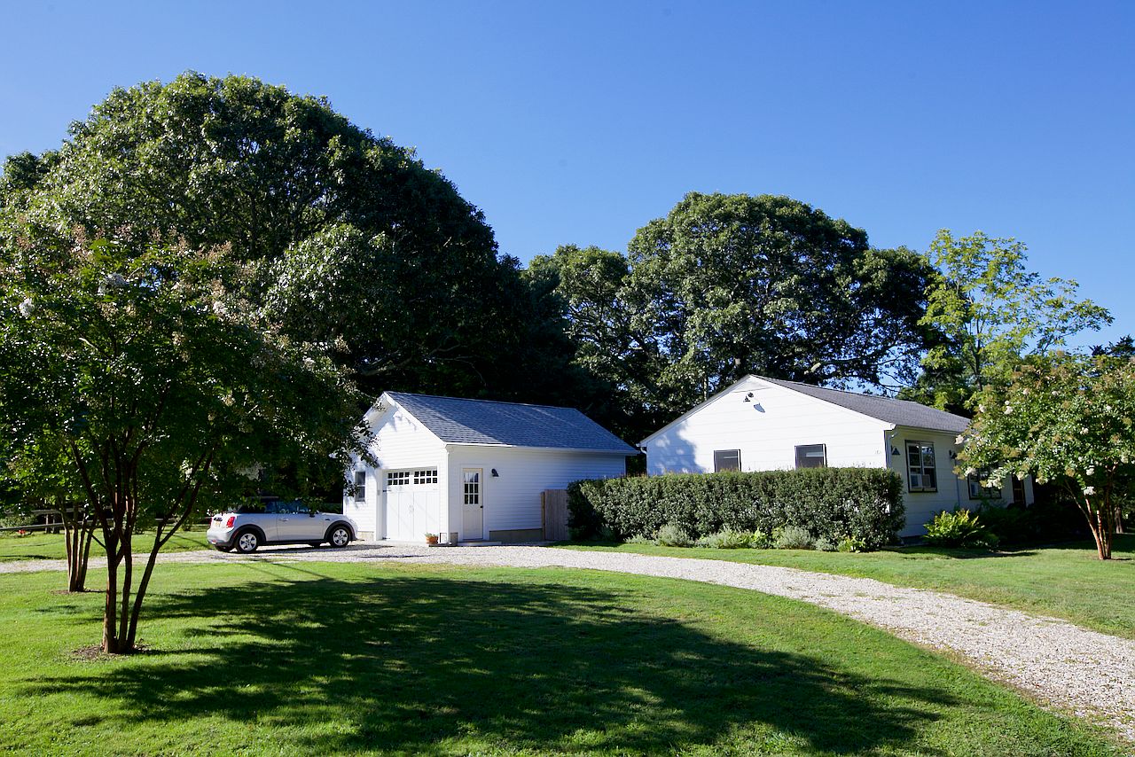 18A S Midway Rd, Shelter Island, NY 11964 | Zillow