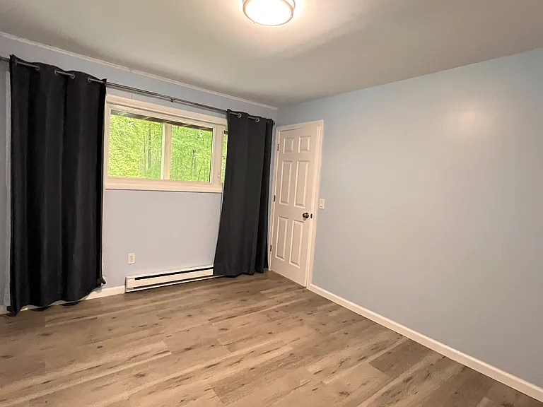 28 Currier Way — Photo 7