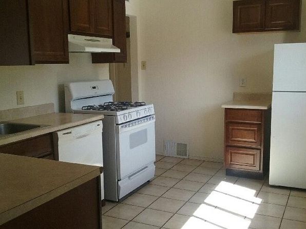 9805 Constitution Ave NE