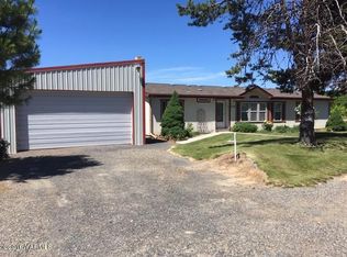 3100 Cheyne Rd, Zillah, WA 98953