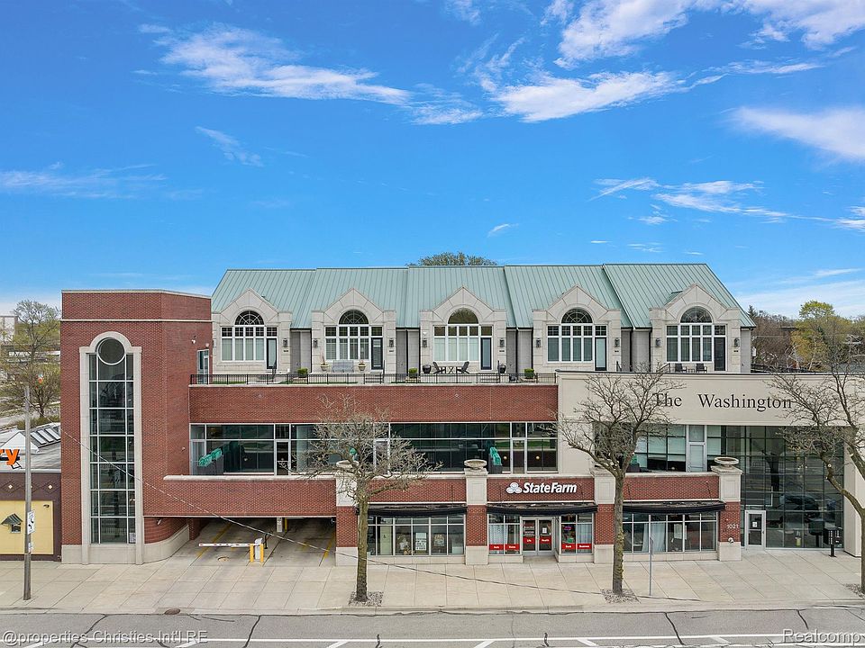 1st image of 1021 Washington Ave #E
