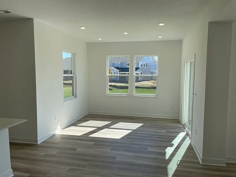 6138 Balsam Ct — Photo 12