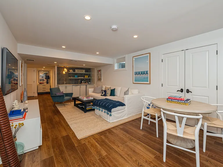 32 Denison Rd — Photo 19