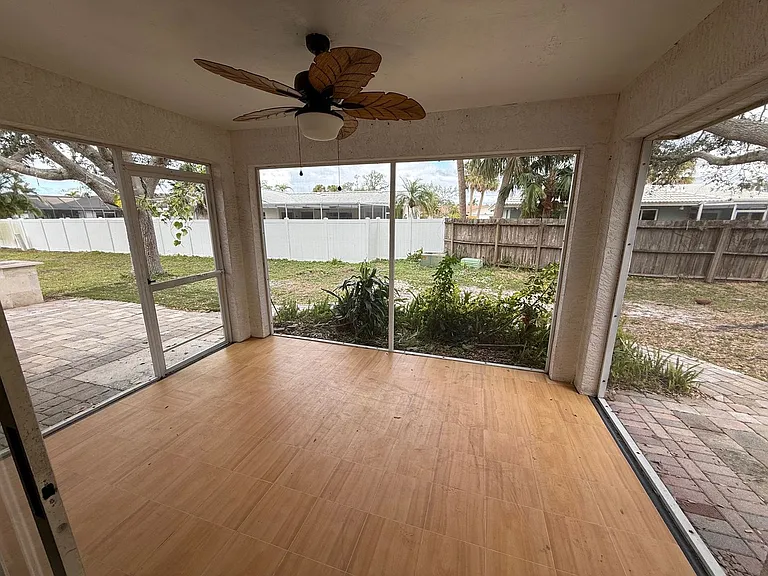 2395 Pinehurst St — Photo 10