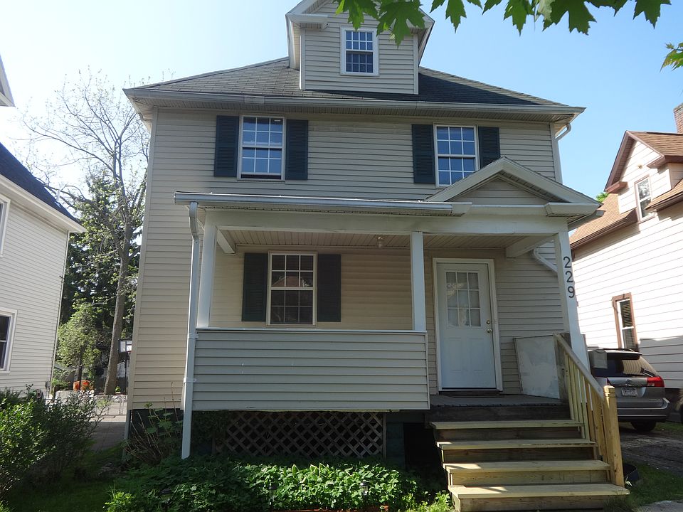 1st image of 229 Mohawk St