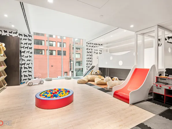 505 West 43rd Street image 9 of 12