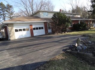 13975 W Cold Spring Rd, New Berlin, WI 53151