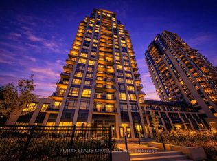 202 Burnhamthorpe Rd E #302, Mississauga, ON
