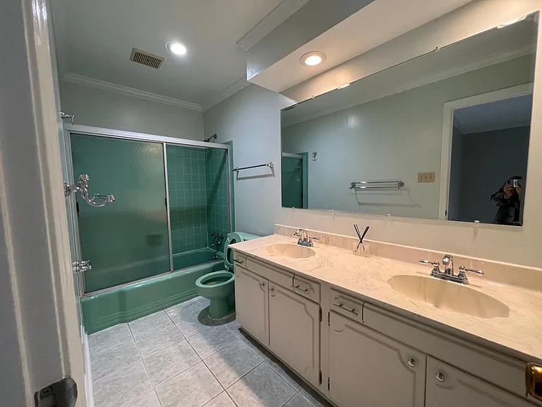 9236 Chapel Hill Ter — Photo 19