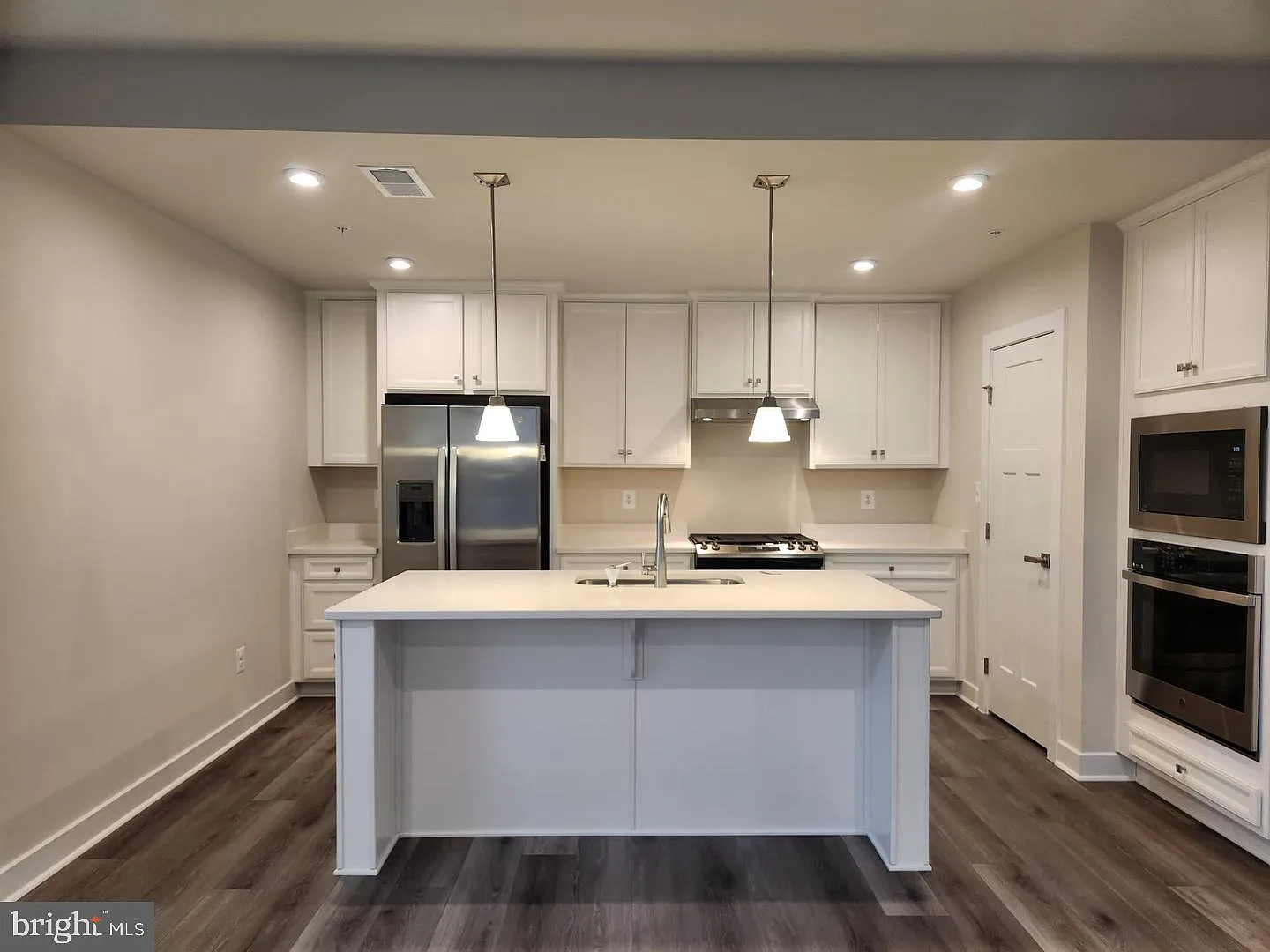 24159 Pissarro Dr — Photo 2
