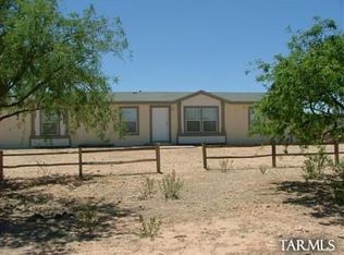 370 E Cowboy Way, Benson, AZ 85602