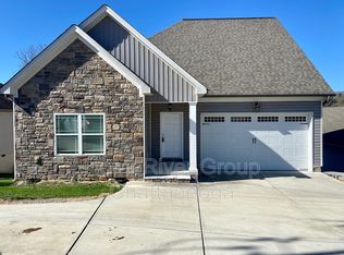 8444 Standifer Gap Rd, Chattanooga, TN 37421