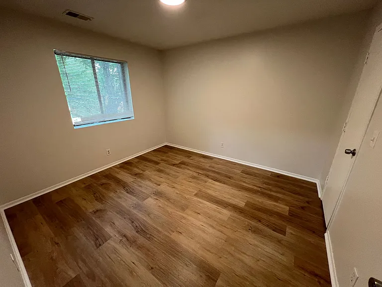 3738 Frances Street — Photo 9