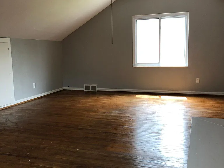 3151 Goddard Rd — Photo 12