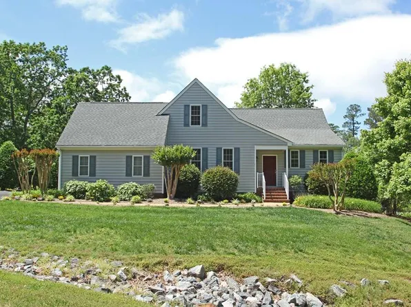 648 Middle Gate Gate, Irvington, VA 22480