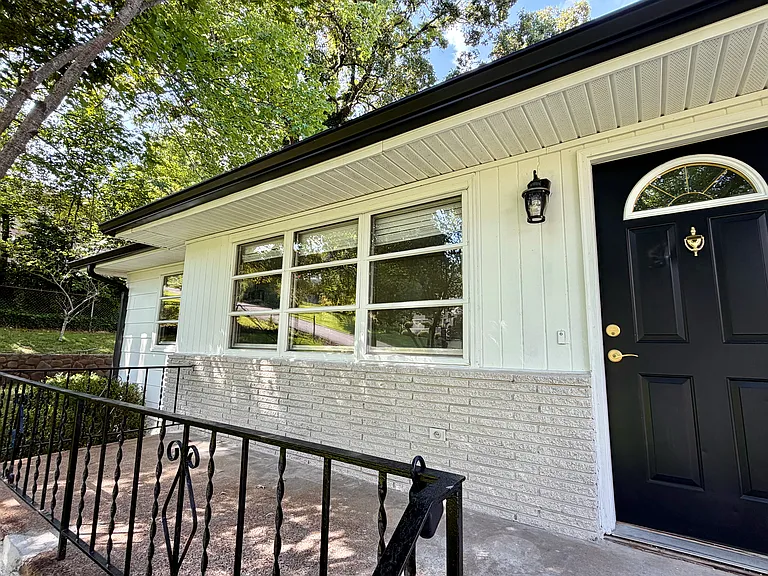 433 Antelope Trl — Photo 3
