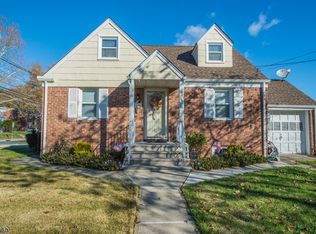 204 Elmwood Dr, Clifton, NJ 07013