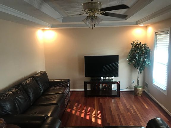 4th image of 441 Babe Dr