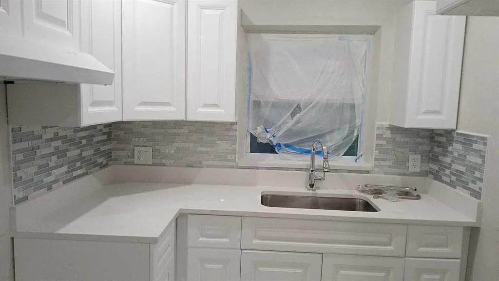 2 bed, 1.0 bath, 1540 sqft, $1,400 — Photo 2