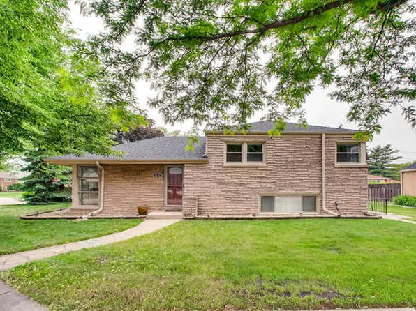 5200 Madison St, Skokie, IL 60077