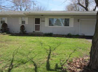 340 N Pine St, Waterman, IL 60556