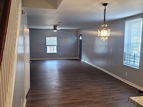 Living Room/Dining Room