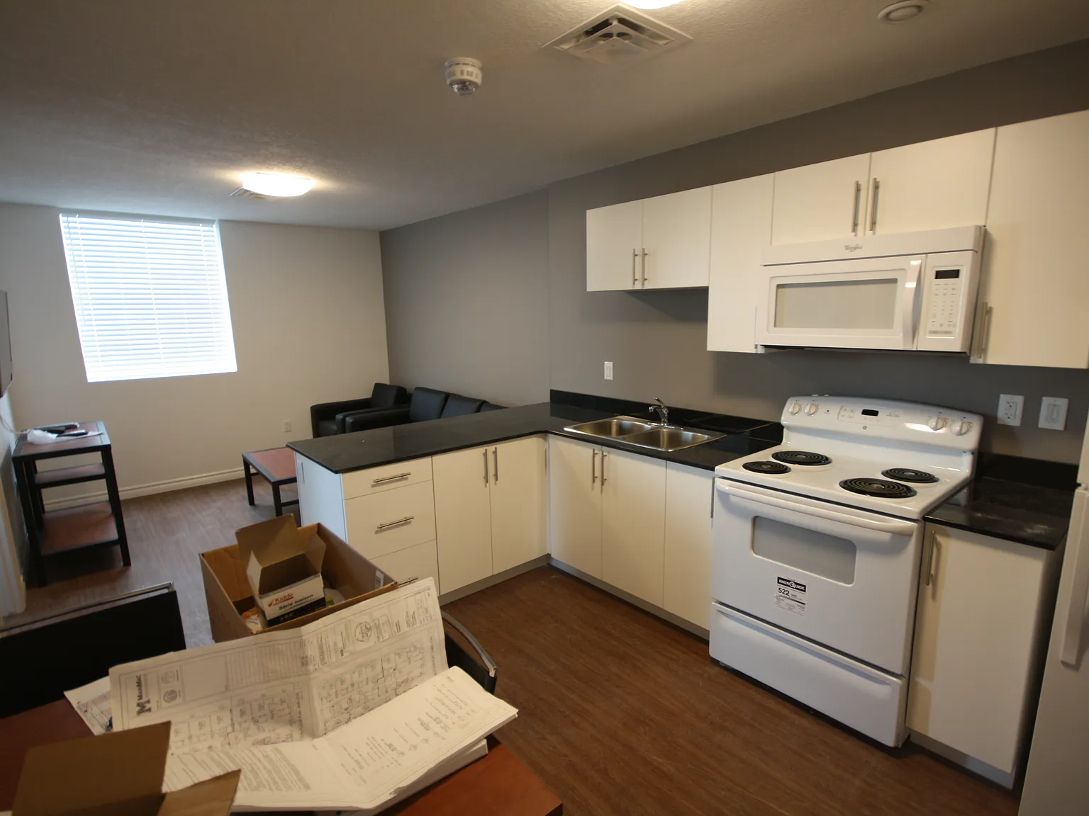 1100 Main Street West Hamilton — Photo 3