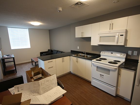 3rd image of 1100 Main St W #204-2