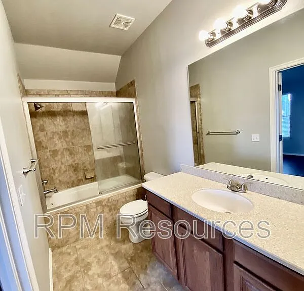 3708 New London Ave — Photo 12